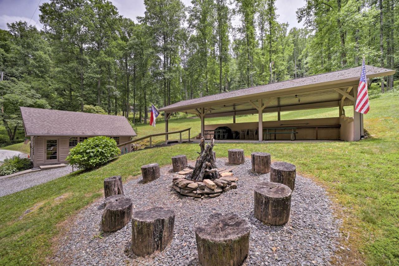 Historic Cabin Grill And Hiking Trail Access! Bryson City Exterior photo