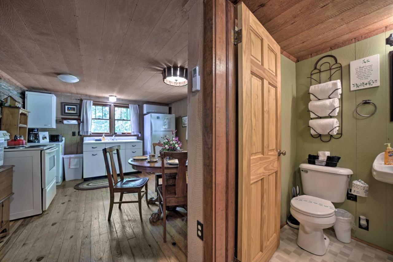 Historic Cabin Grill And Hiking Trail Access! Bryson City Exterior photo