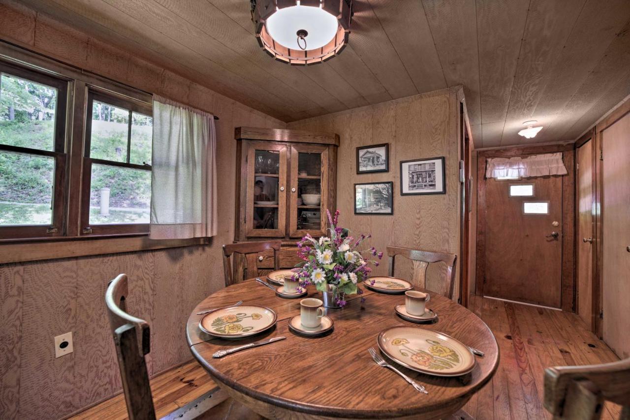 Historic Cabin Grill And Hiking Trail Access! Bryson City Exterior photo