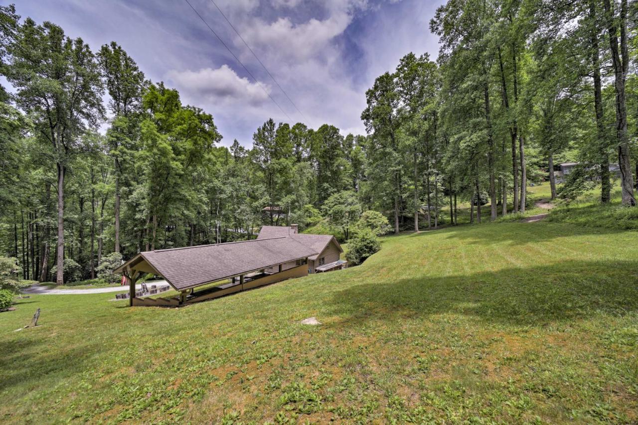 Historic Cabin Grill And Hiking Trail Access! Bryson City Exterior photo